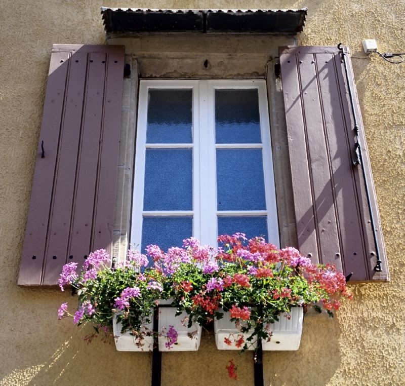 Shutter Repair in Kansas City, KS